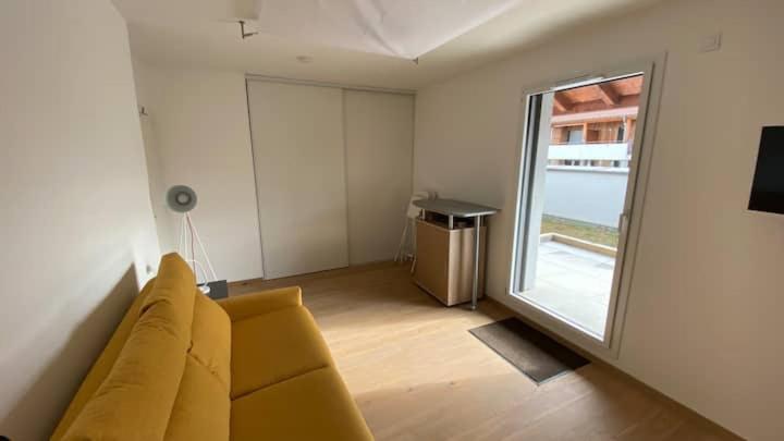 Appartamento Magnifique Studio Avec Terrasse Et Garage Chens-sur-Leman Esterno foto